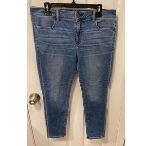 American eagle blue jeans